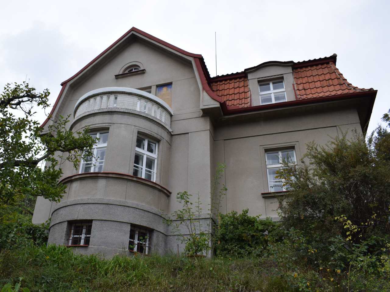 Průzkum barevnosti fasády rodinného domu v ulici Zapova, čp. 1360, Smíchov